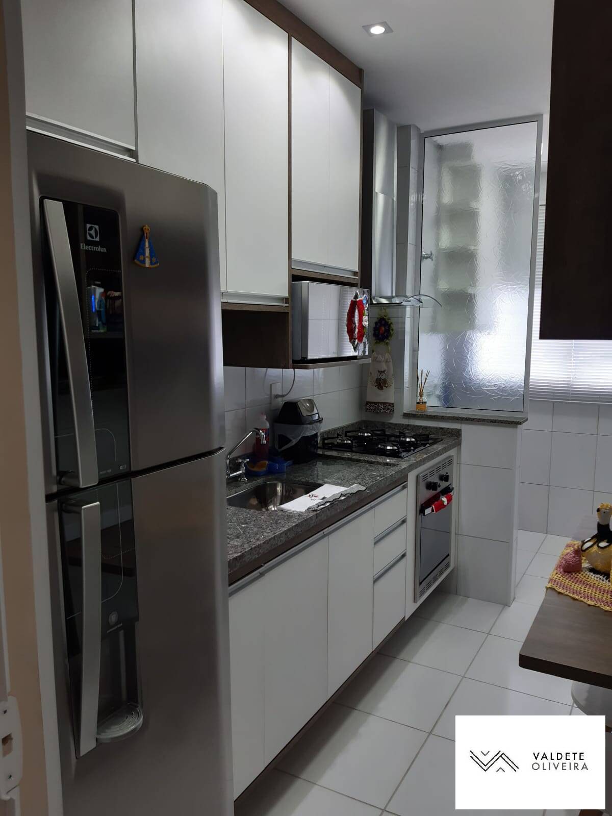 Apartamento à venda com 2 quartos, 64m² - Foto 5