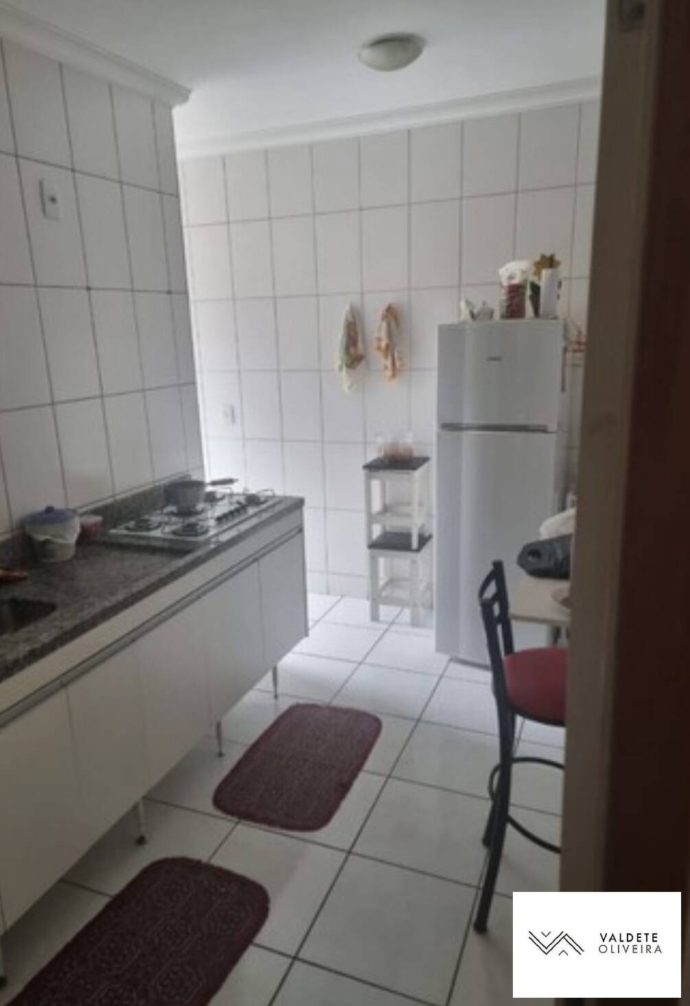 Apartamento à venda com 2 quartos, 72m² - Foto 2