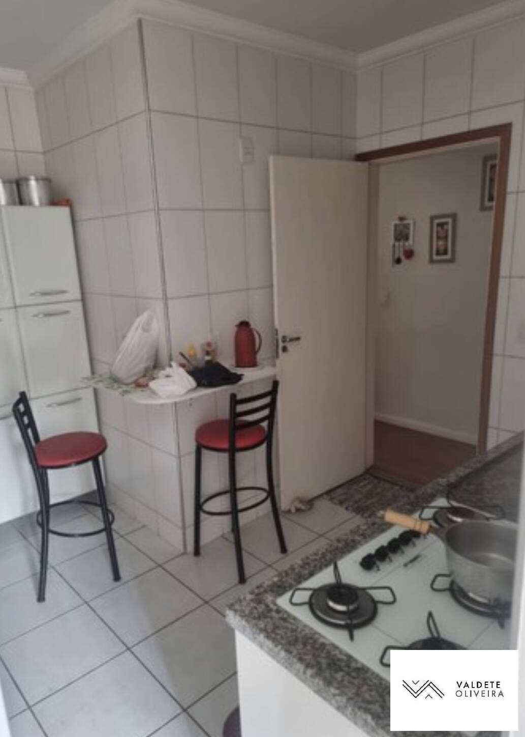 Apartamento à venda com 2 quartos, 72m² - Foto 3