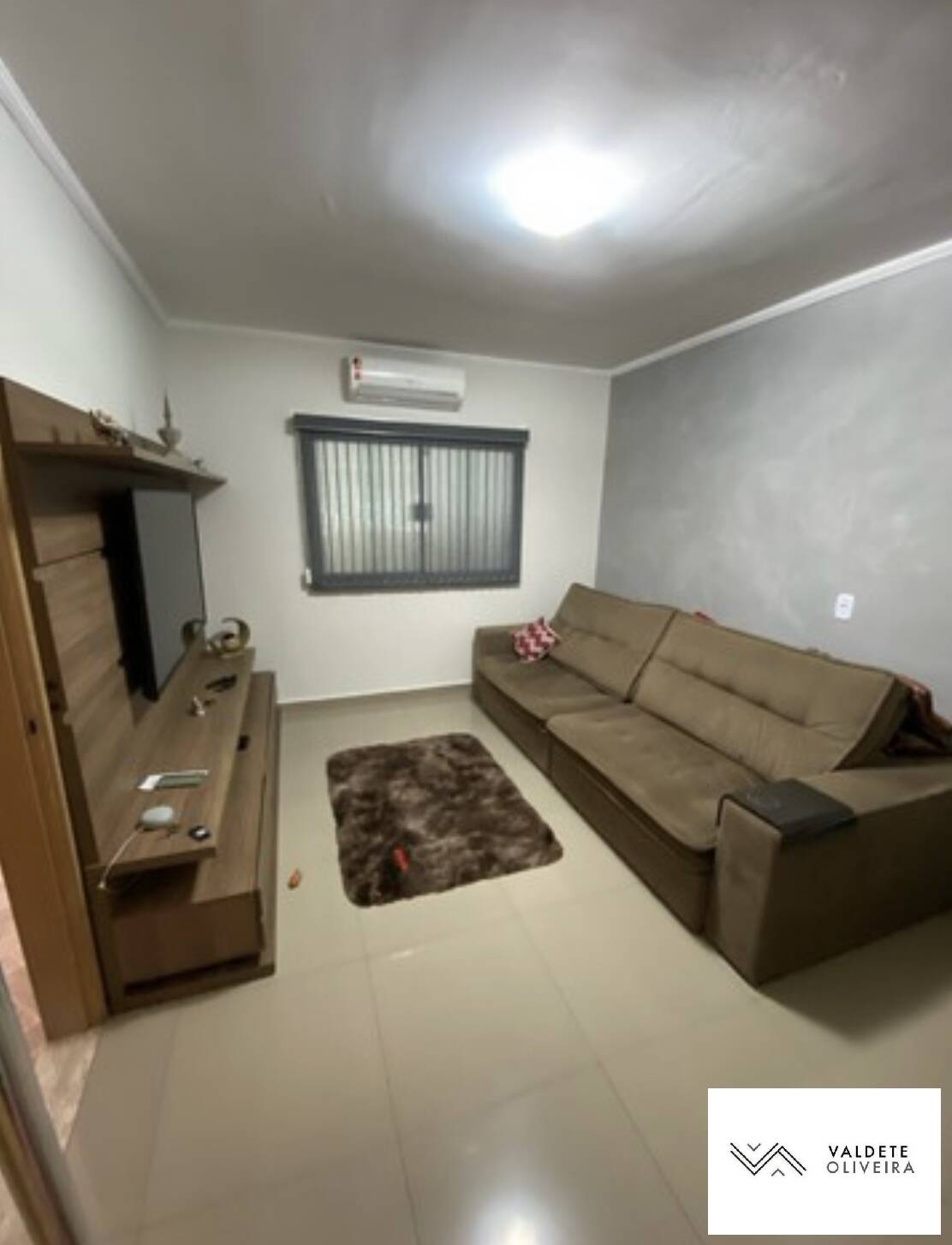 Casa à venda com 4 quartos, 300m² - Foto 1