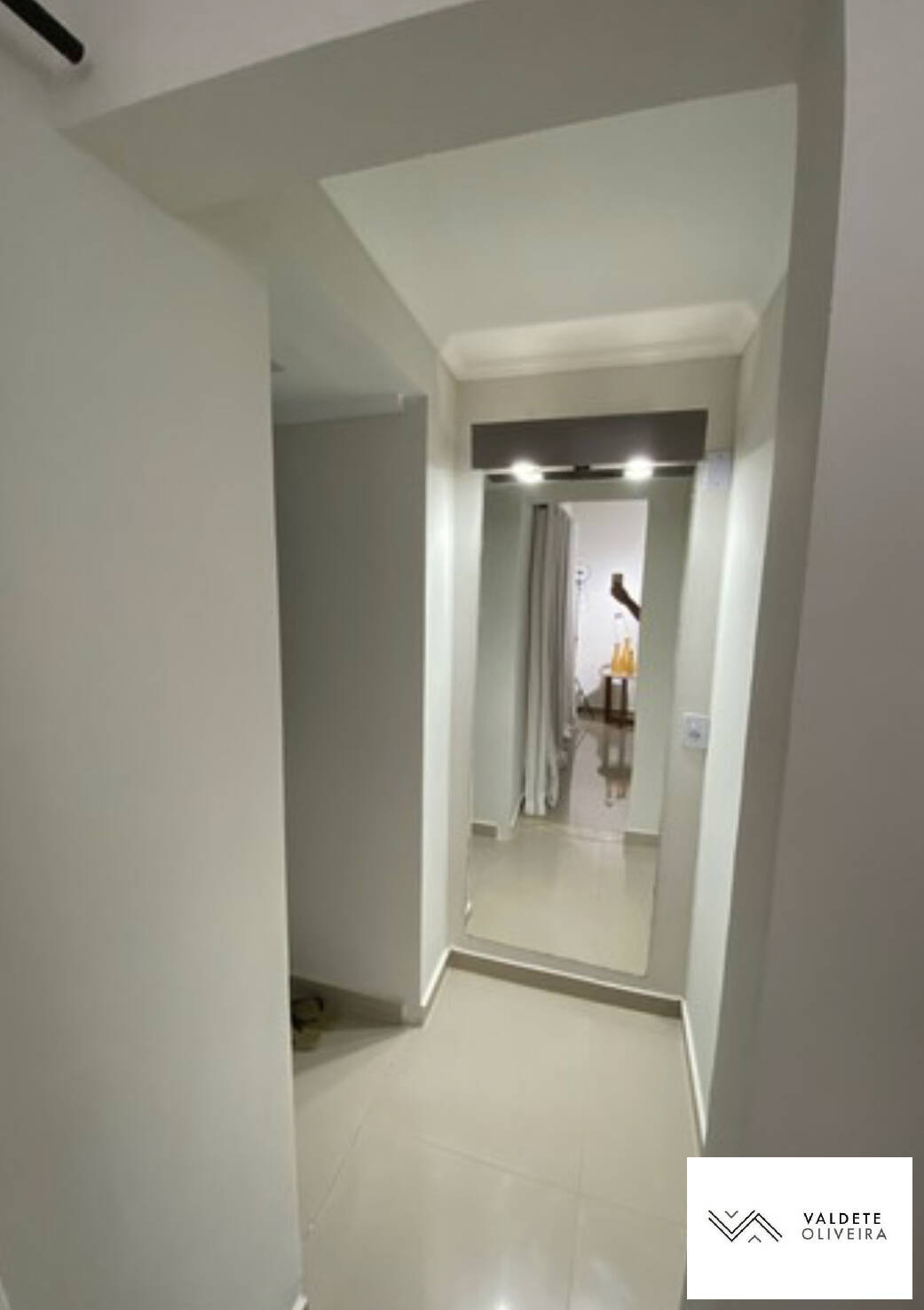 Casa à venda com 4 quartos, 300m² - Foto 3