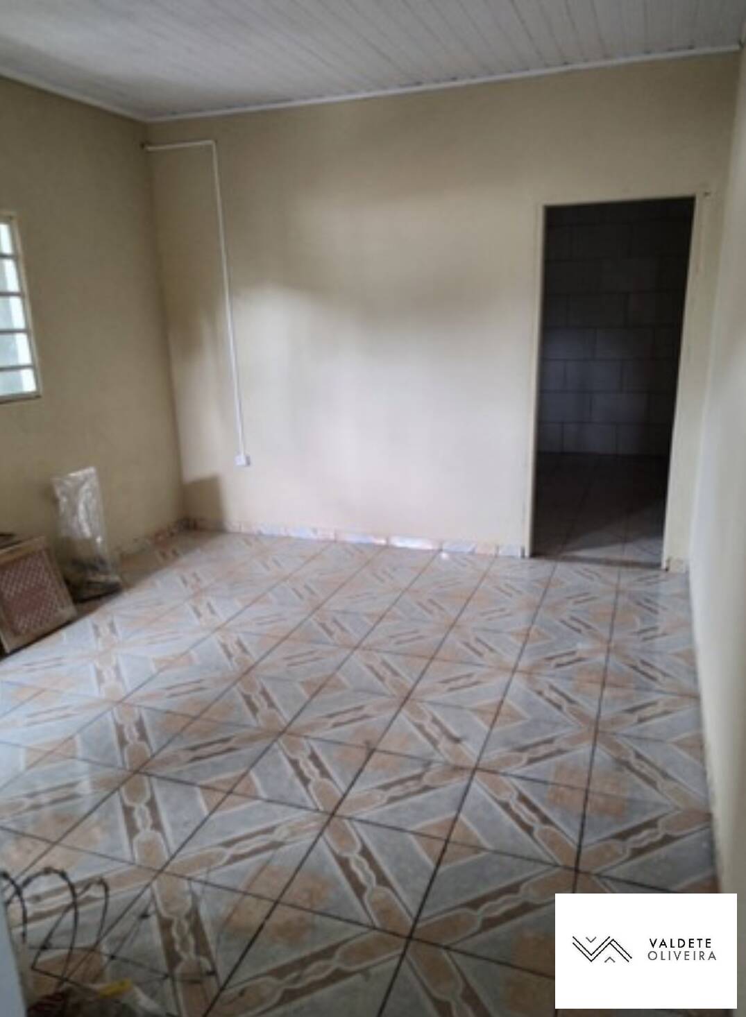 Casa à venda com 1 quarto, 80m² - Foto 1