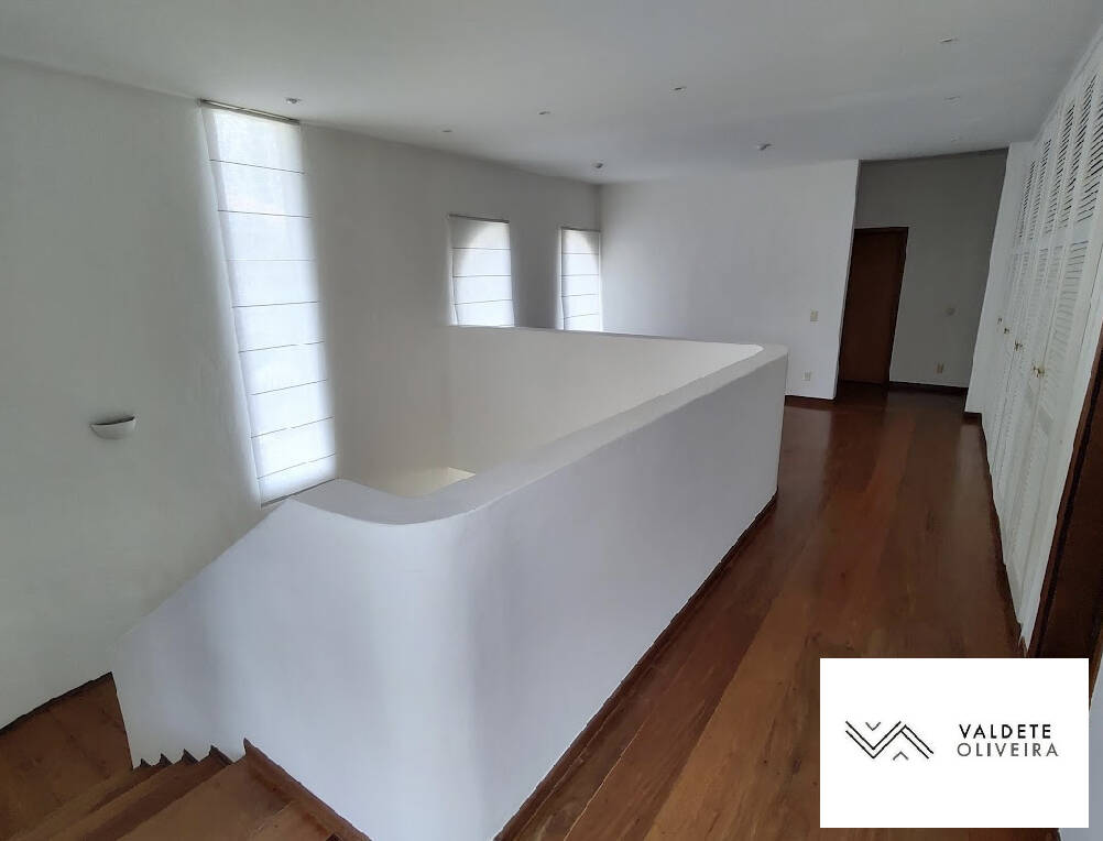 Casa à venda com 3 quartos, 337m² - Foto 10