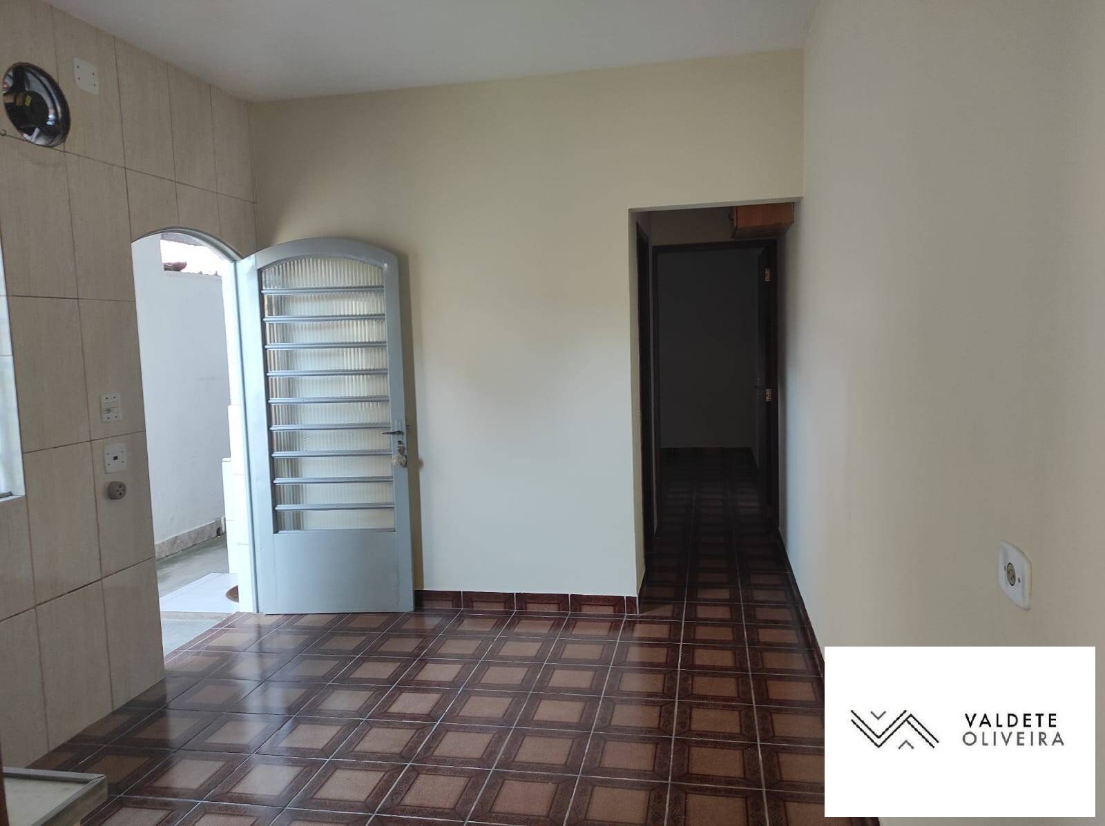 Casa à venda com 3 quartos, 299m² - Foto 8