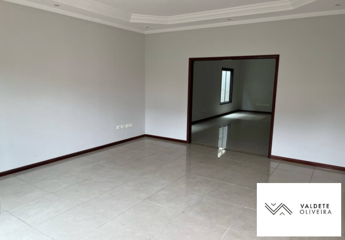 Casa à venda com 5 quartos, 320m² - Foto 5