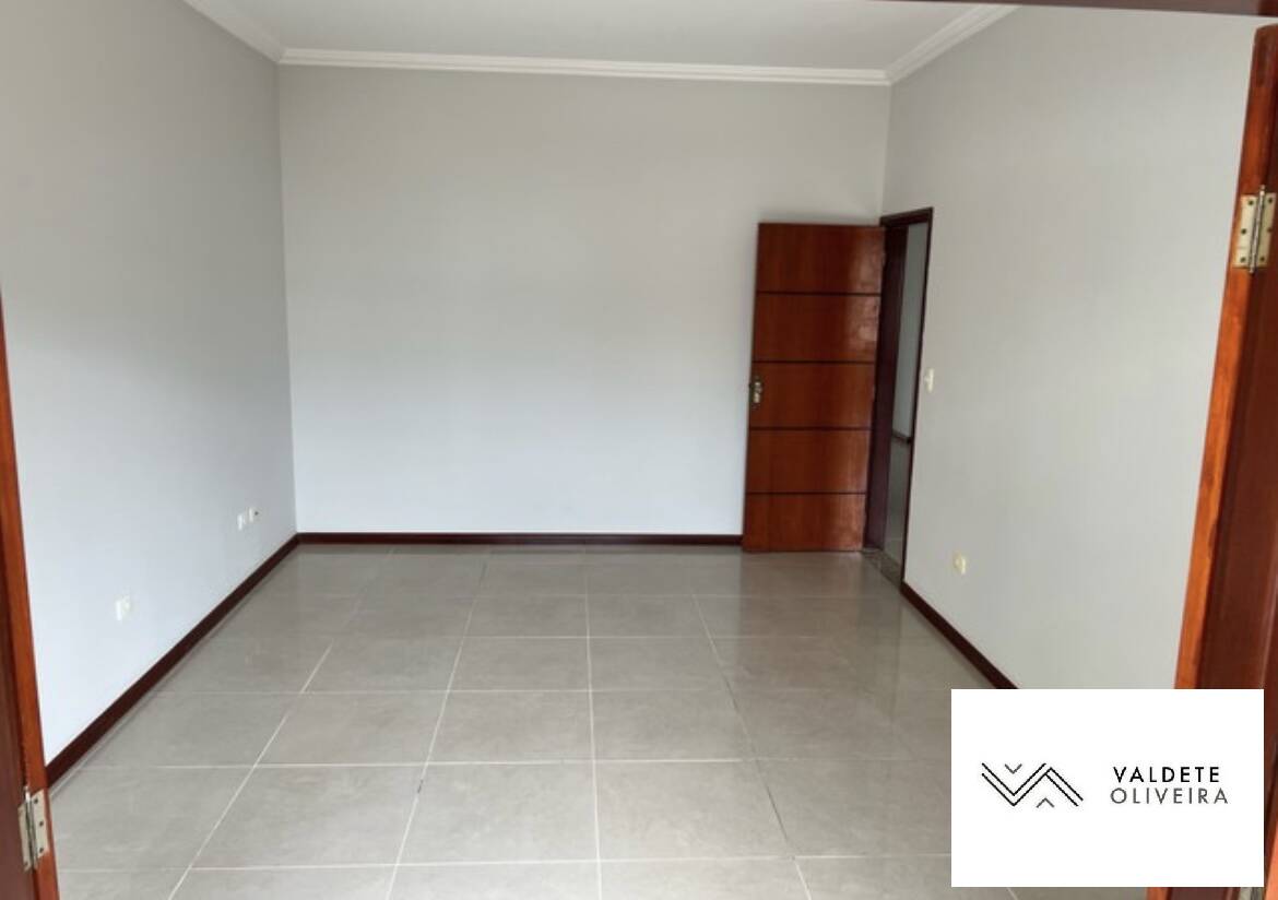 Casa à venda com 5 quartos, 320m² - Foto 17