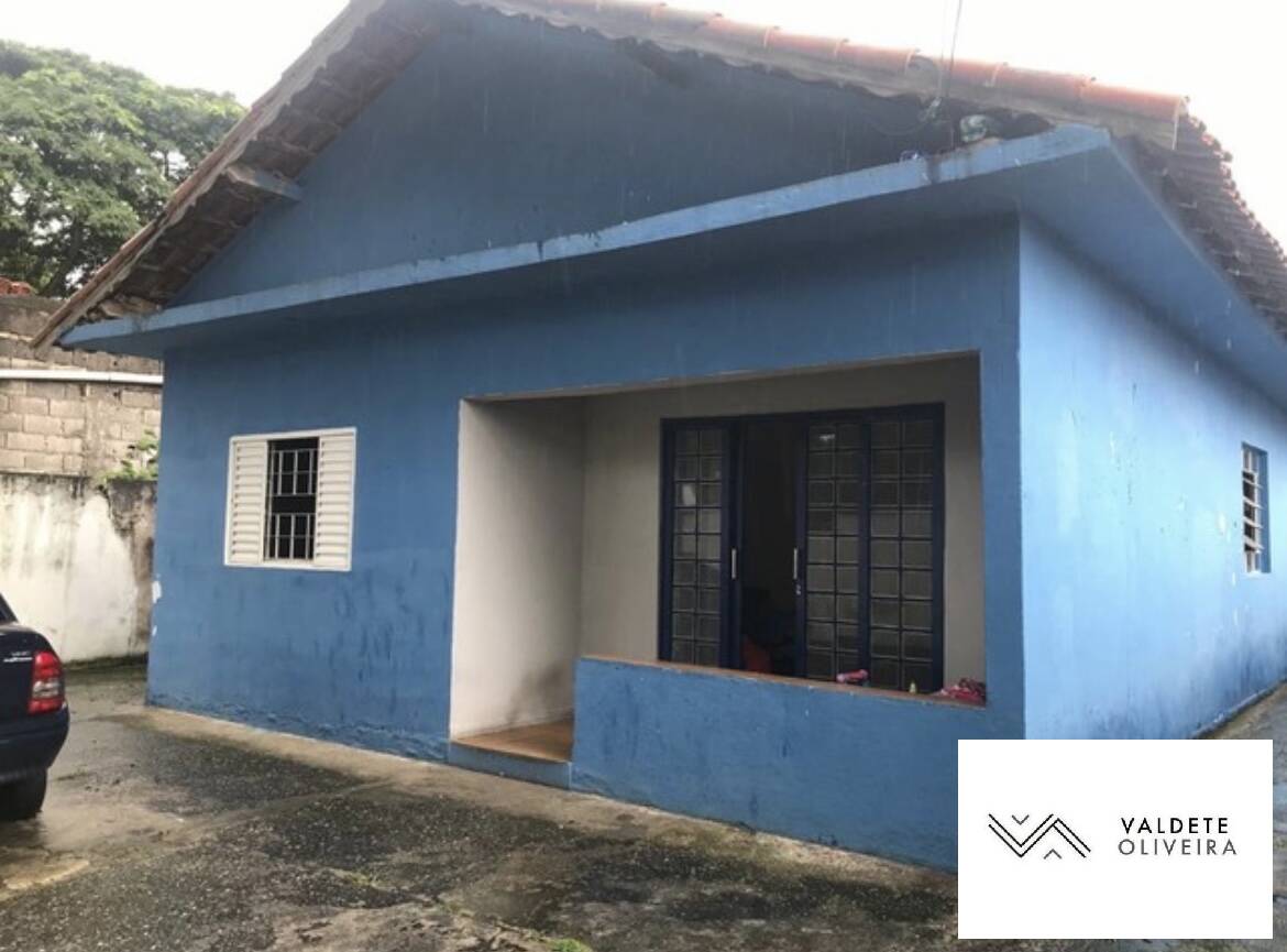 Casa à venda com 7 quartos, 312m² - Foto 1