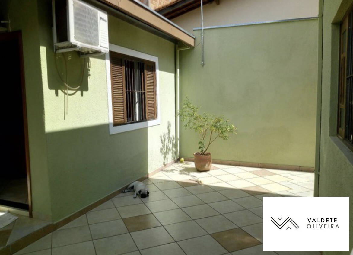 Casa à venda com 4 quartos, 200m² - Foto 10