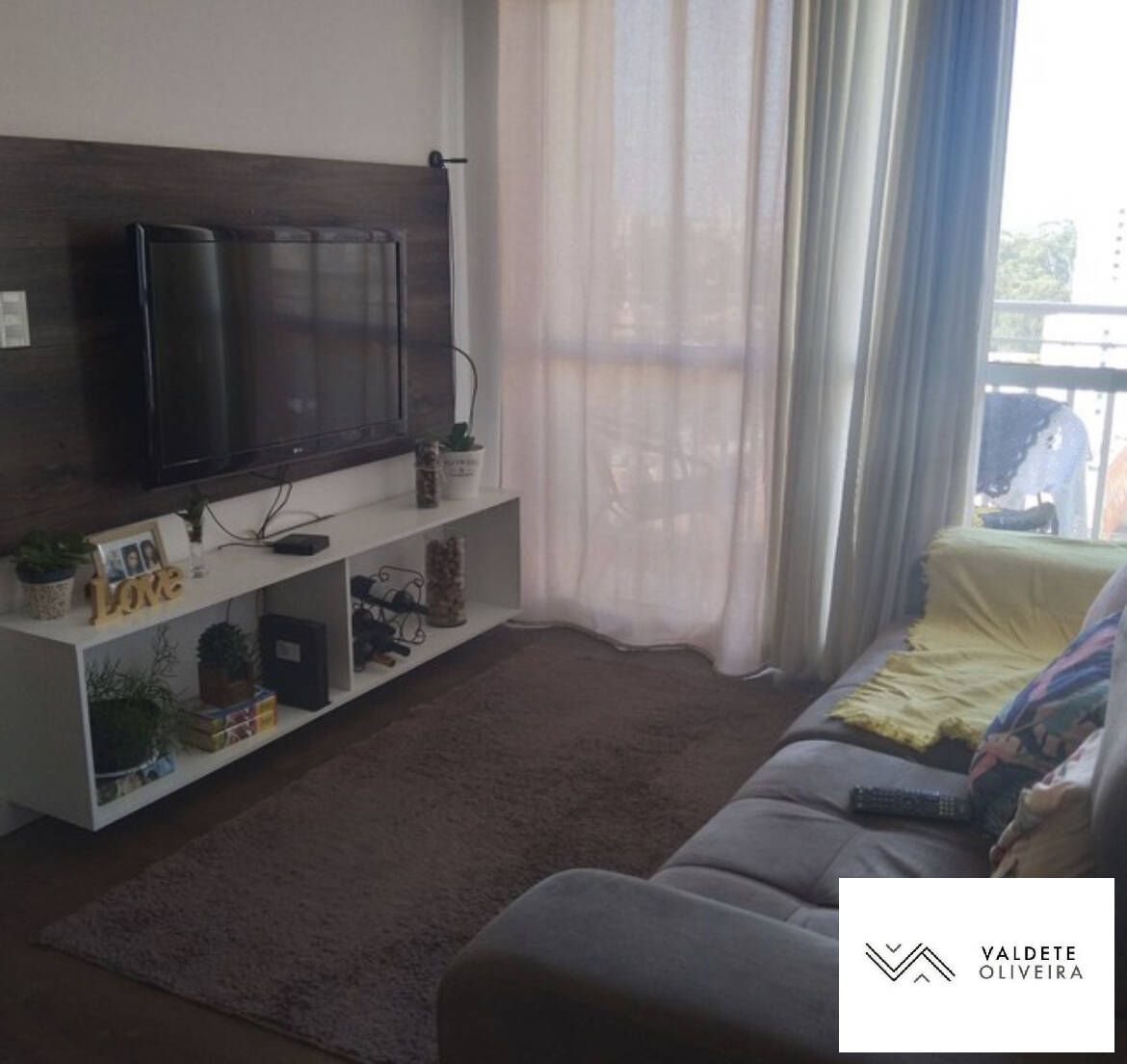 Apartamento à venda com 2 quartos, 63m² - Foto 1