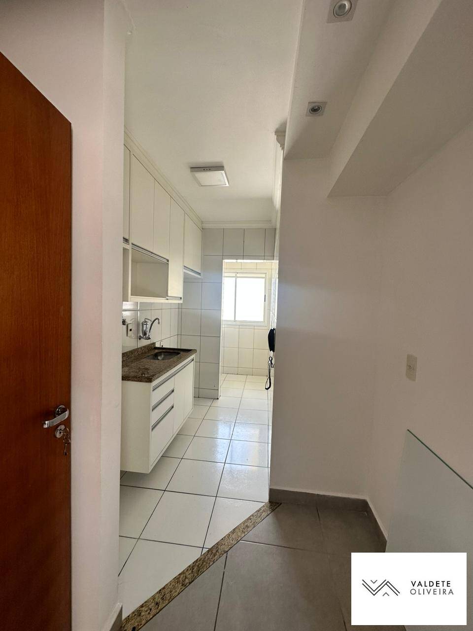 Apartamento à venda com 3 quartos, 143m² - Foto 5