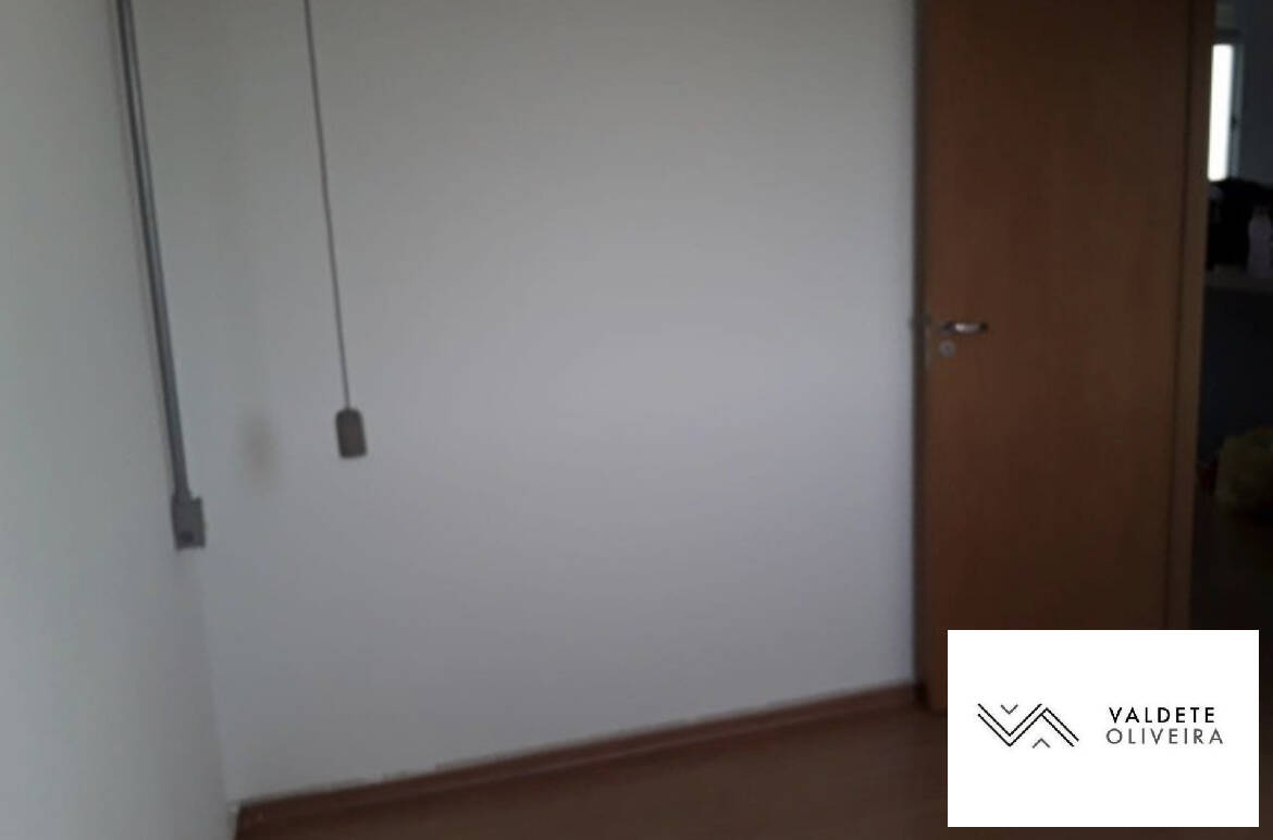 Apartamento à venda com 2 quartos, 42m² - Foto 4