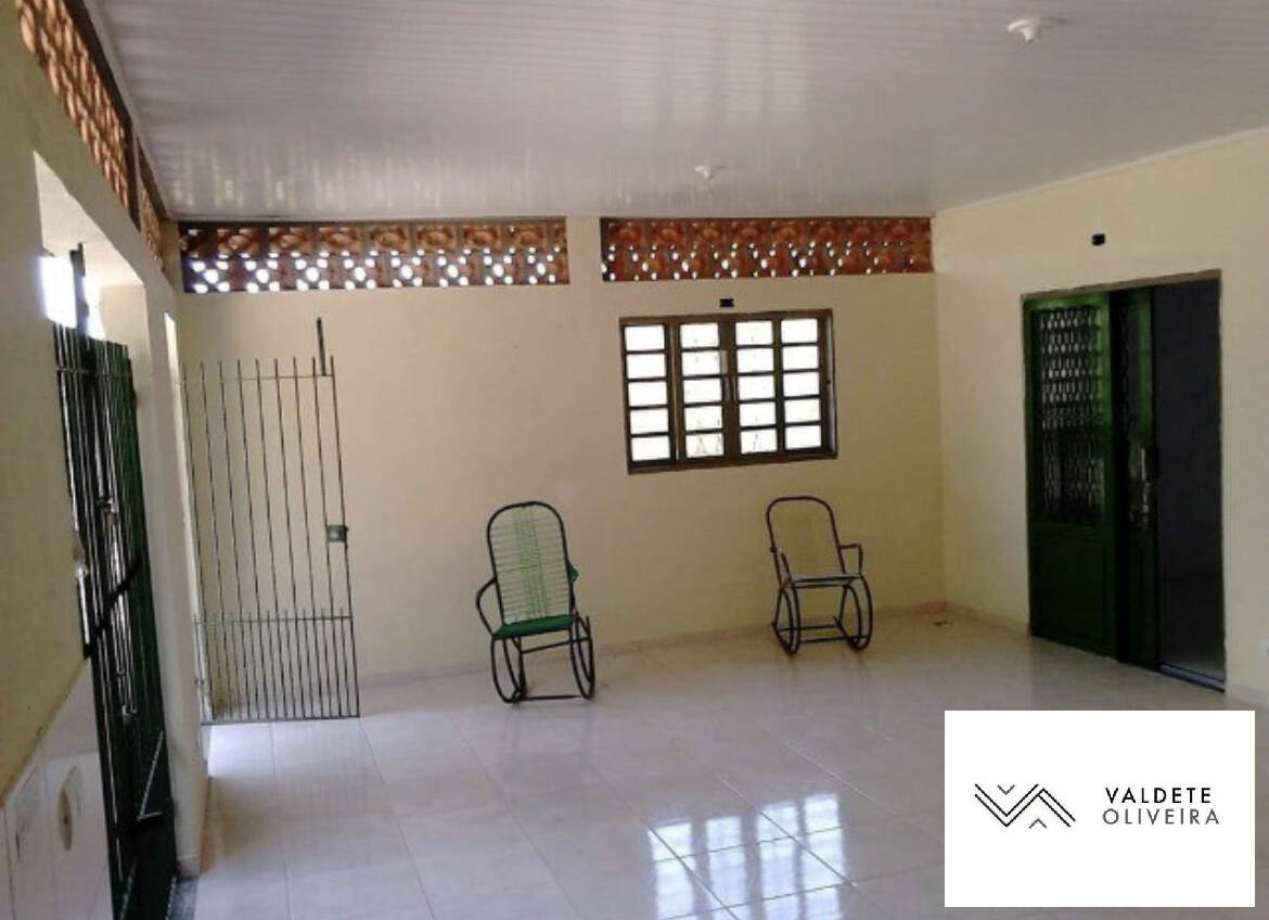 Casa à venda com 2 quartos, 1500m² - Foto 1