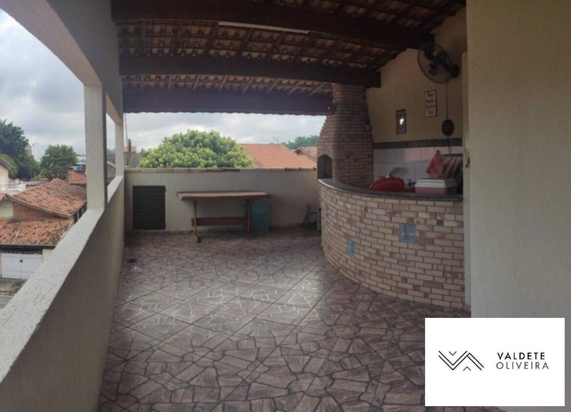 Casa à venda com 3 quartos, 262m² - Foto 5