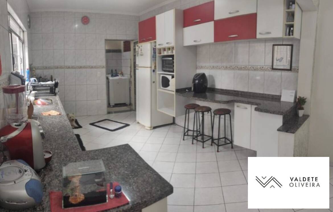 Casa à venda com 3 quartos, 262m² - Foto 16