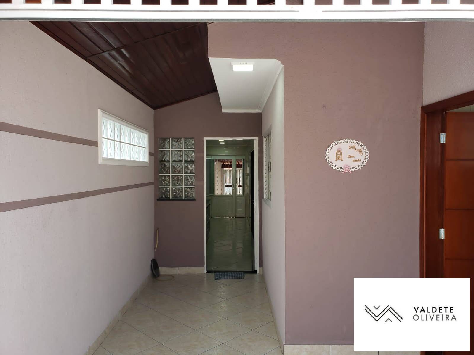 Casa à venda com 2 quartos, 90m² - Foto 11