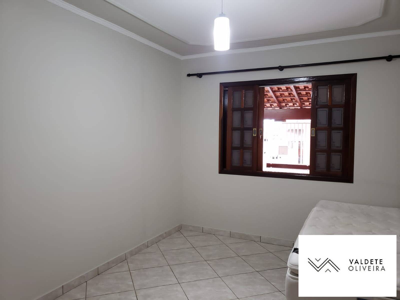 Casa à venda com 2 quartos, 90m² - Foto 34