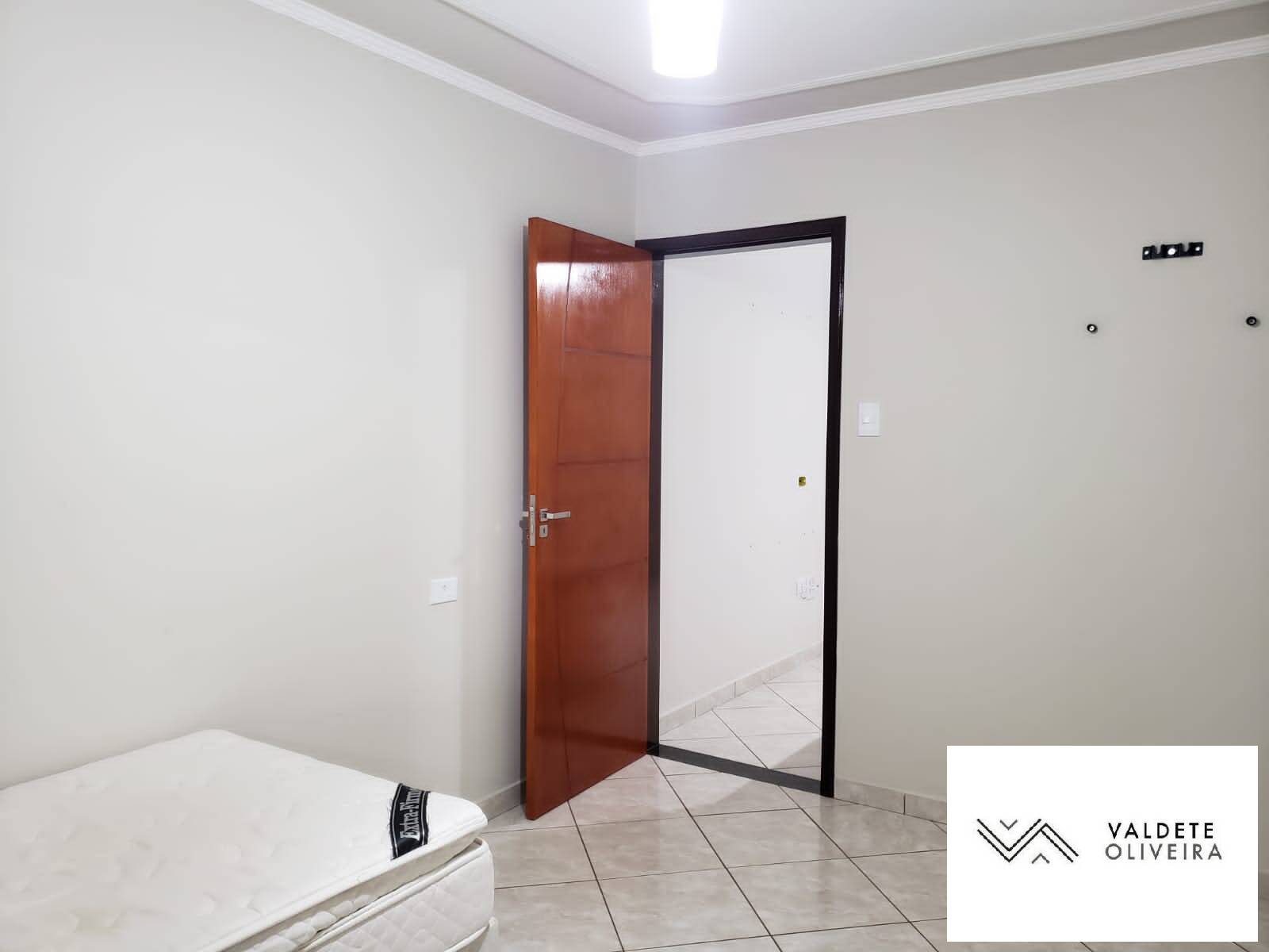 Casa à venda com 2 quartos, 90m² - Foto 36