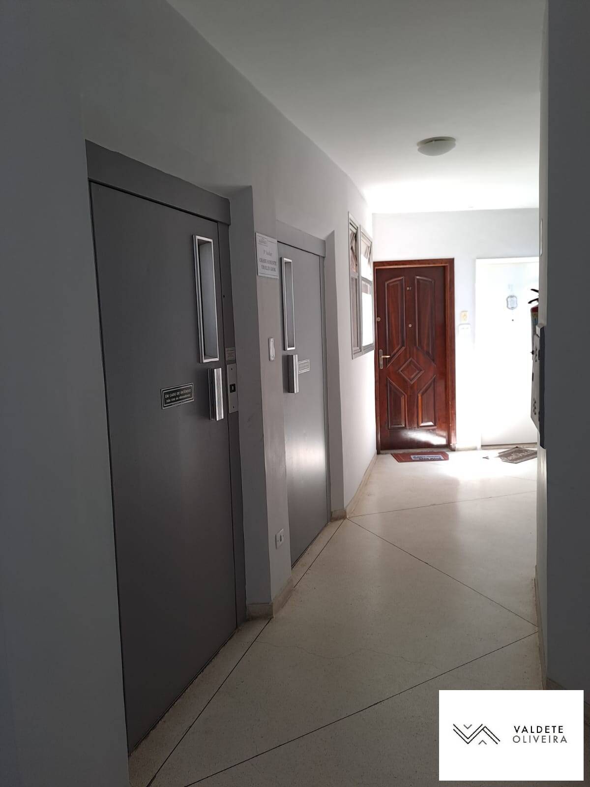 Apartamento à venda com 3 quartos, 82m² - Foto 35