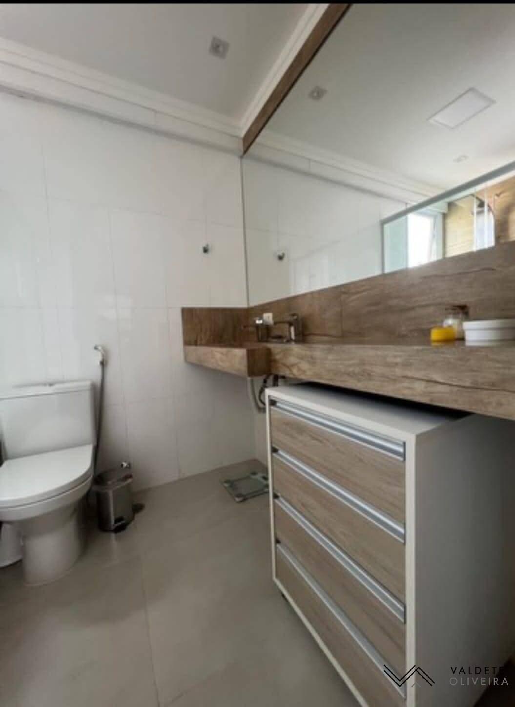 Apartamento à venda com 3 quartos, 156m² - Foto 17