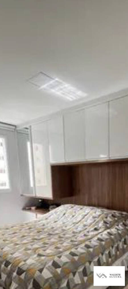 Apartamento à venda com 2 quartos, 75m² - Foto 3