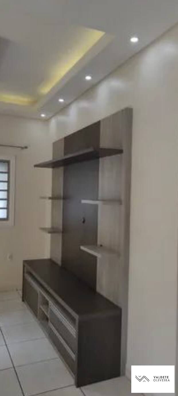 Casa à venda com 2 quartos, 125m² - Foto 1