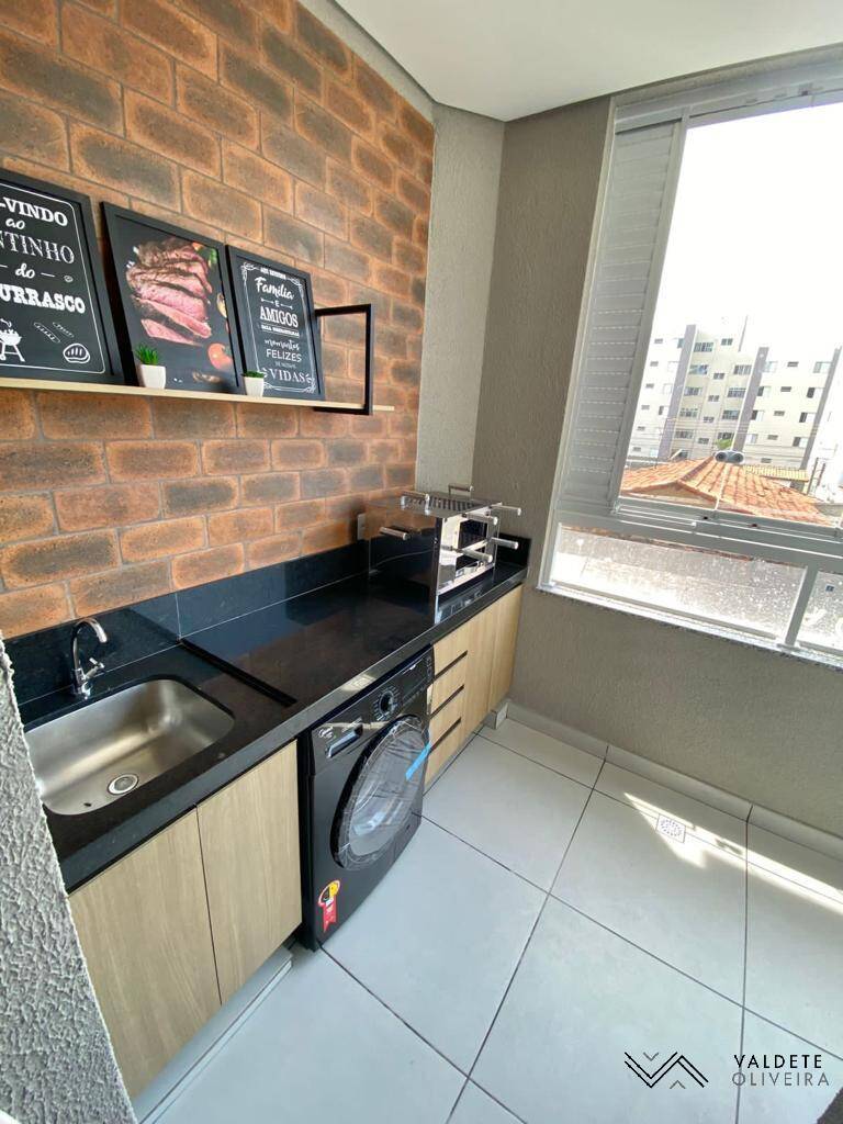 Apartamento à venda com 2 quartos, 67m² - Foto 1