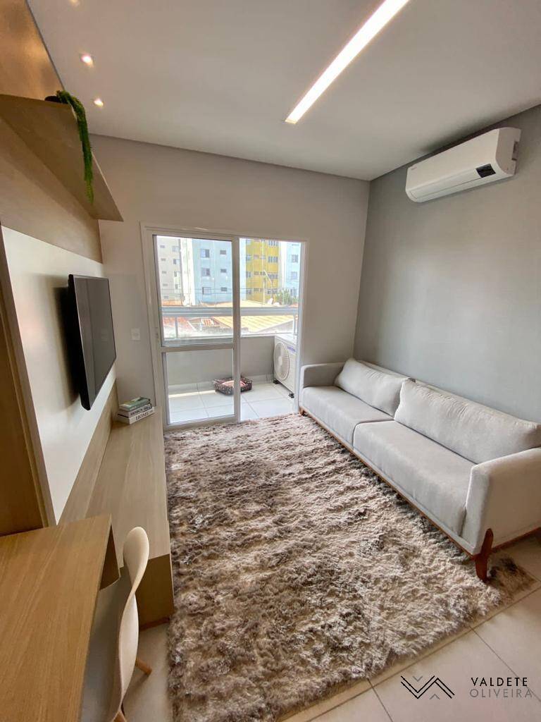 Apartamento à venda com 2 quartos, 67m² - Foto 6