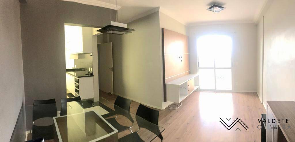 Apartamento à venda com 3 quartos, 83m² - Foto 2