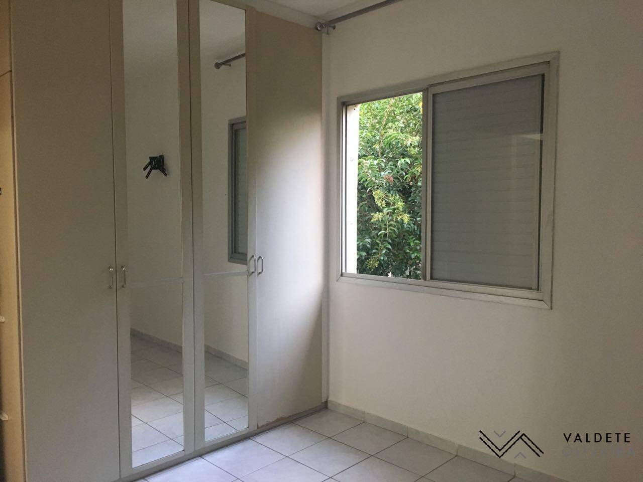 Apartamento à venda com 2 quartos, 57m² - Foto 14