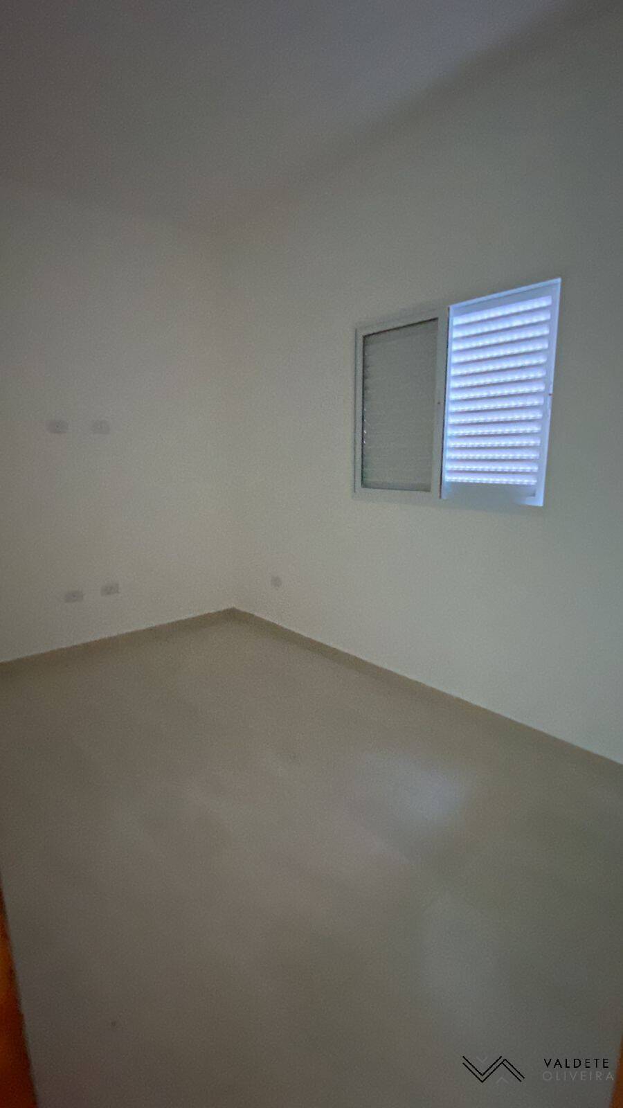 Casa à venda com 2 quartos, 75m² - Foto 12