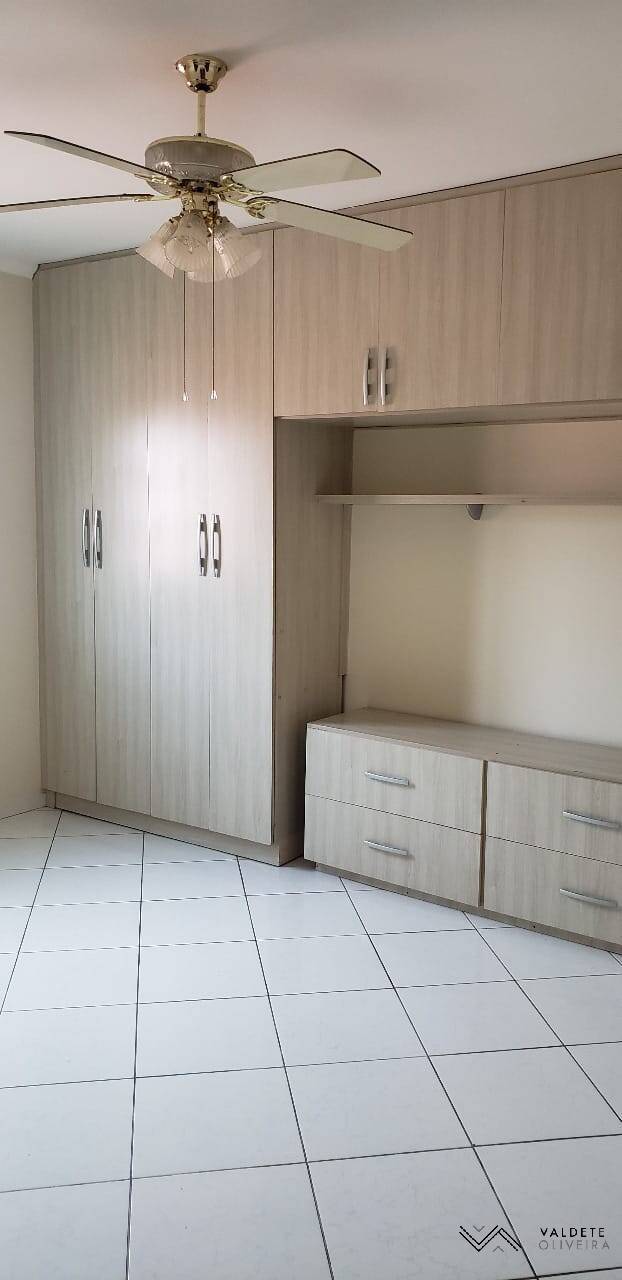 Casa à venda com 4 quartos, 197m² - Foto 16