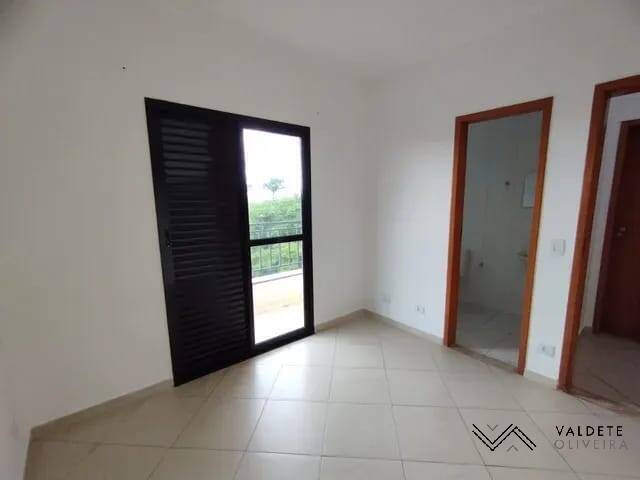 Apartamento à venda com 3 quartos, 78m² - Foto 2