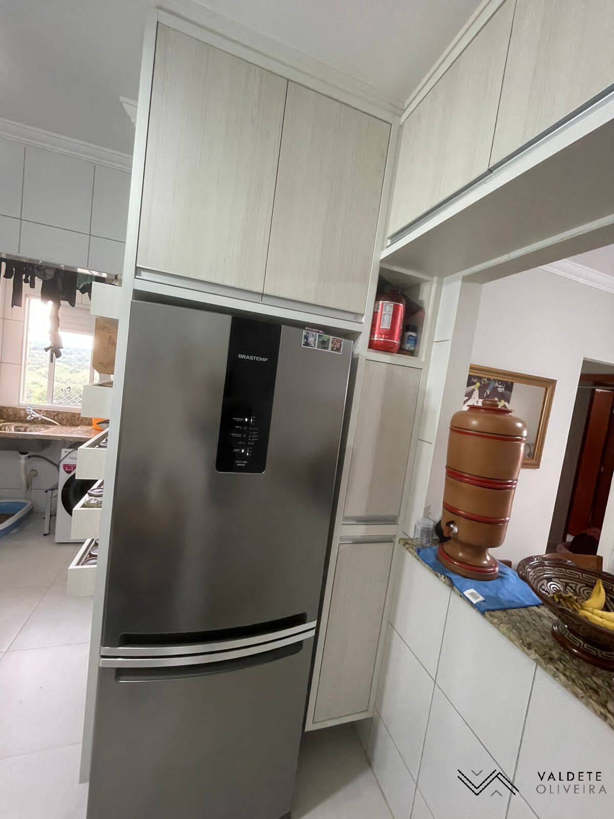 Apartamento à venda com 2 quartos, 72m² - Foto 7