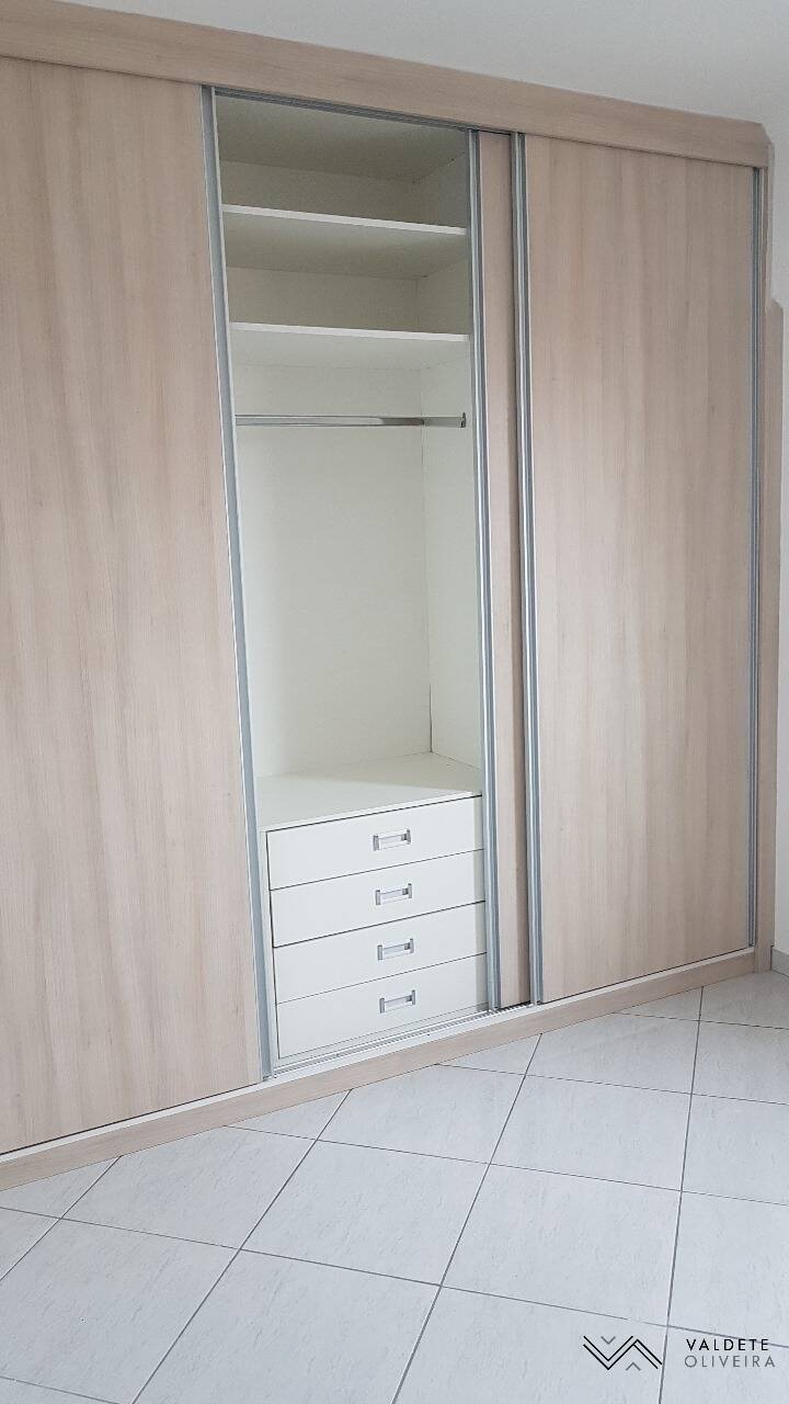 Apartamento à venda com 3 quartos, 86m² - Foto 6