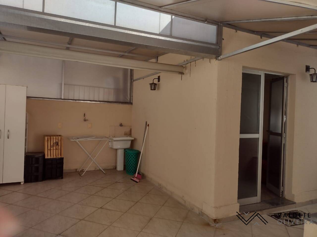 Apartamento à venda com 3 quartos, 121m² - Foto 4