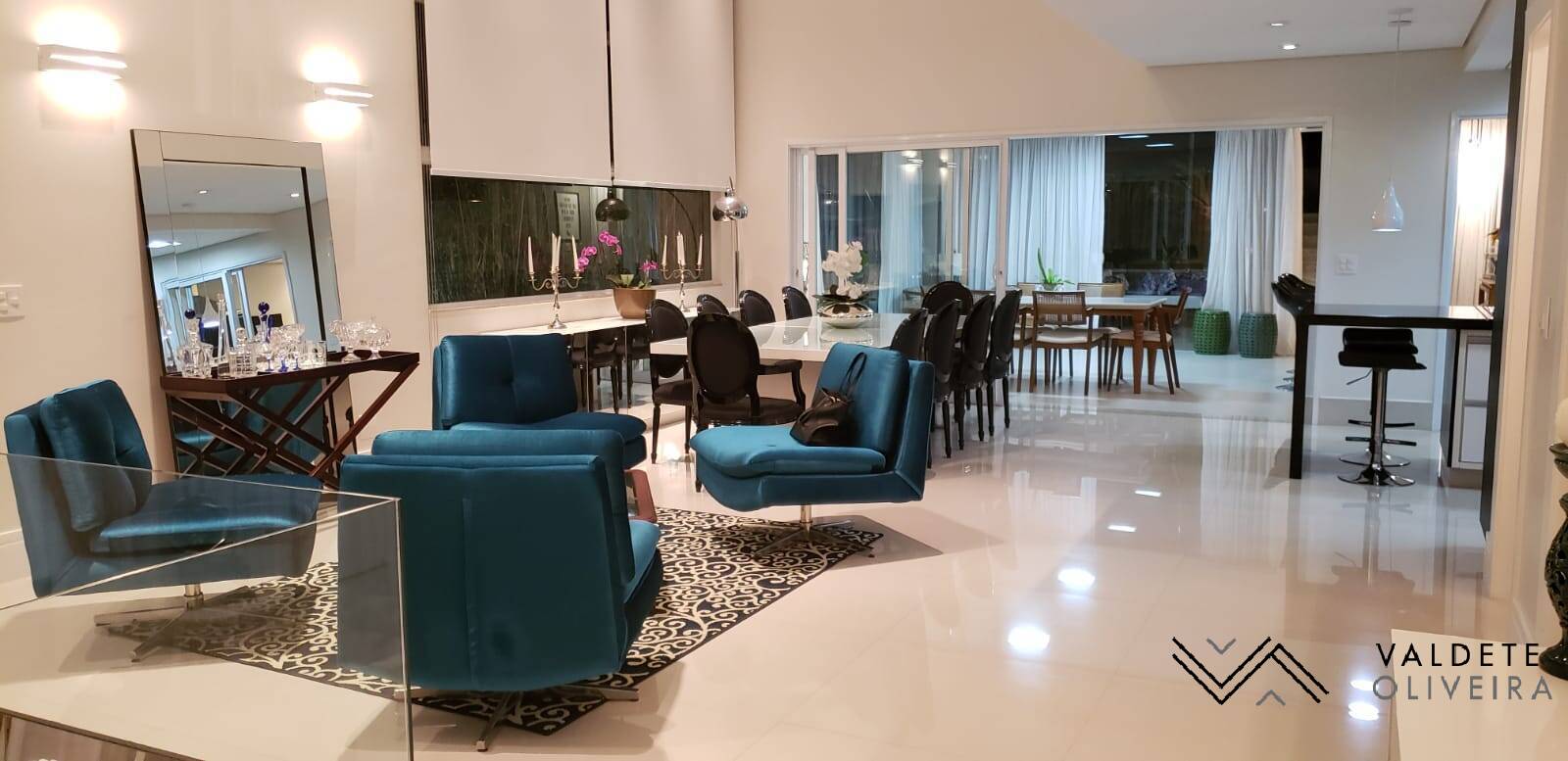 Casa à venda com 4 quartos, 347m² - Foto 4