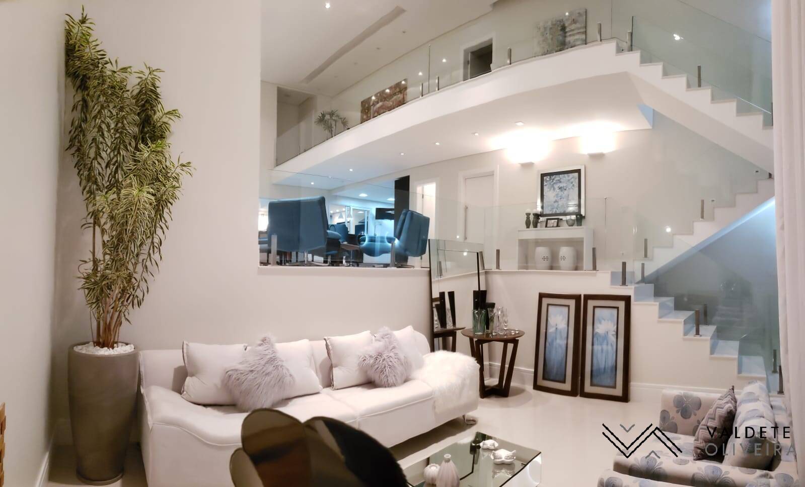 Casa à venda com 4 quartos, 347m² - Foto 7