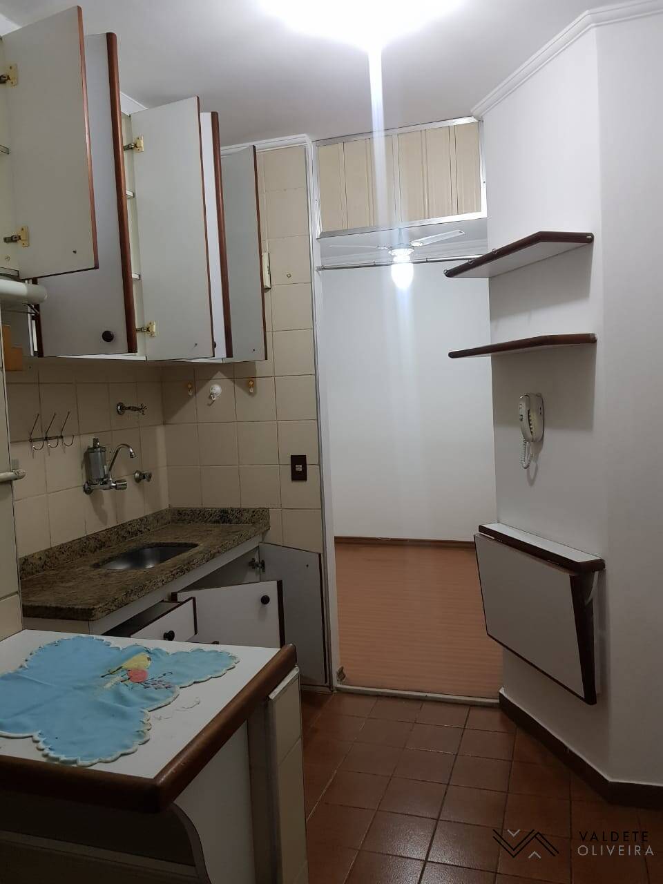 Apartamento à venda com 2 quartos, 45m² - Foto 2