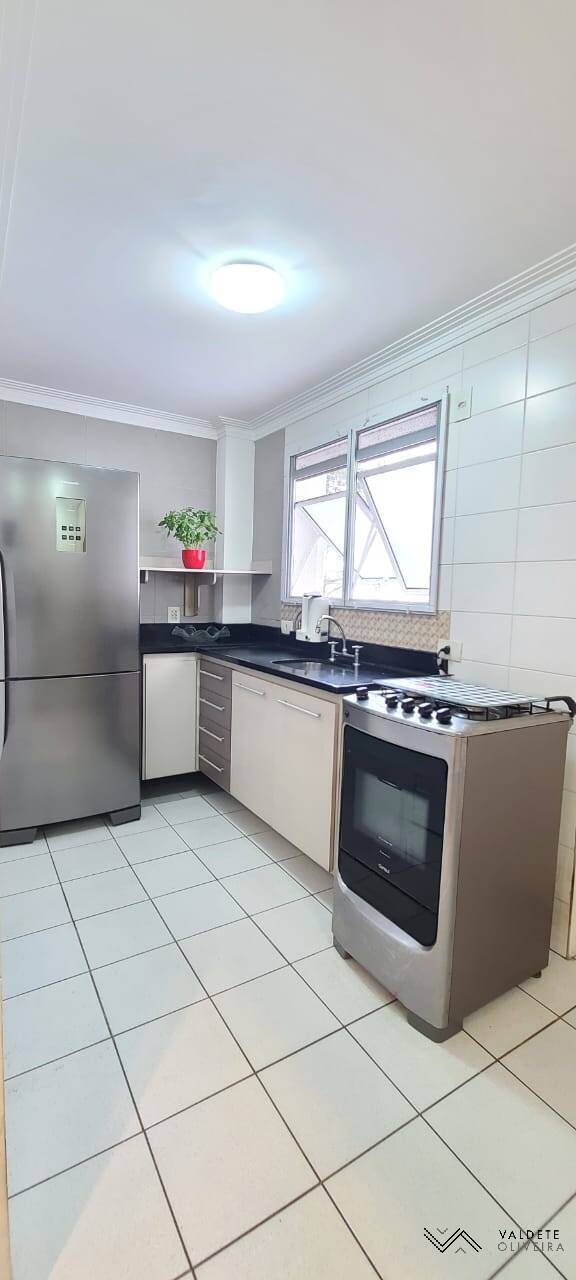 Apartamento à venda com 3 quartos, 90m² - Foto 7