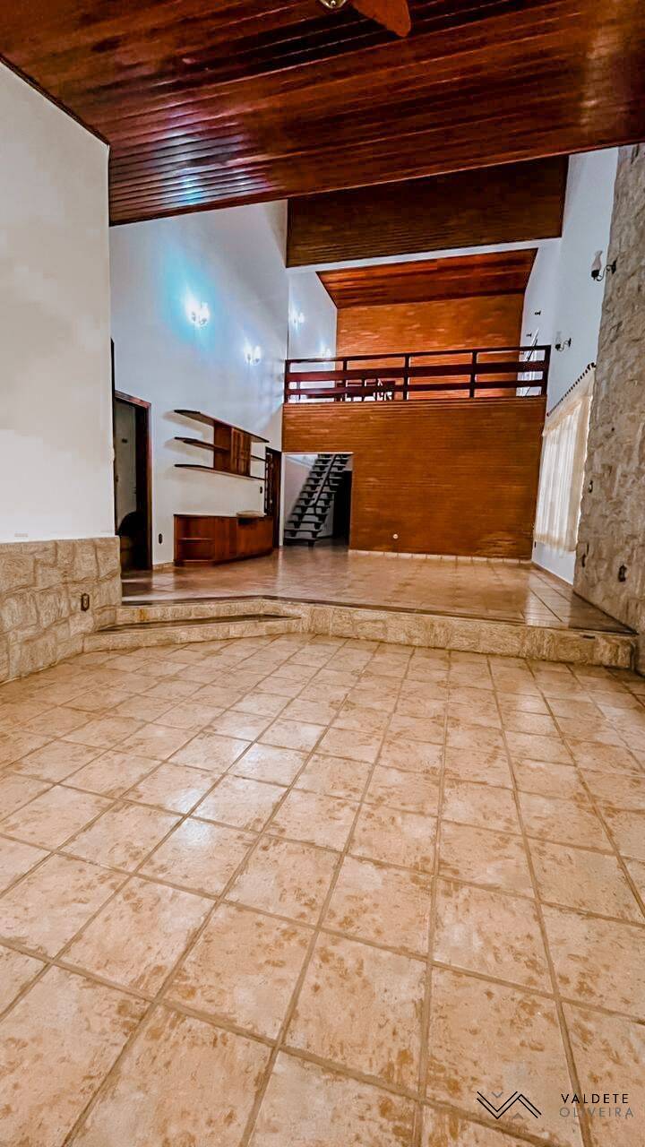 Casa à venda com 4 quartos, 380m² - Foto 4