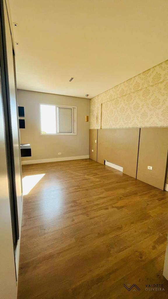 Apartamento à venda com 3 quartos, 142m² - Foto 11