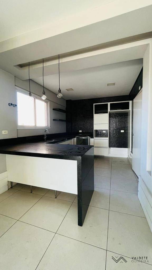 Apartamento à venda com 3 quartos, 142m² - Foto 15