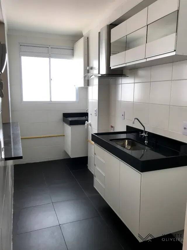 Apartamento à venda com 2 quartos, 45m² - Foto 2