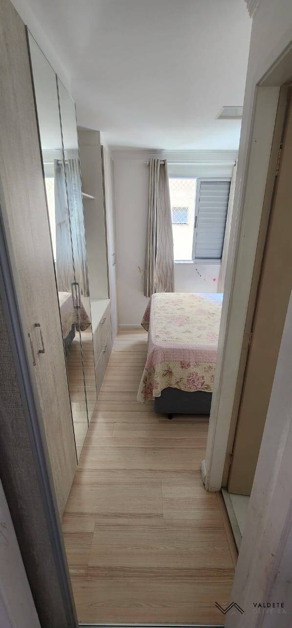 Apartamento à venda com 3 quartos, 68m² - Foto 2