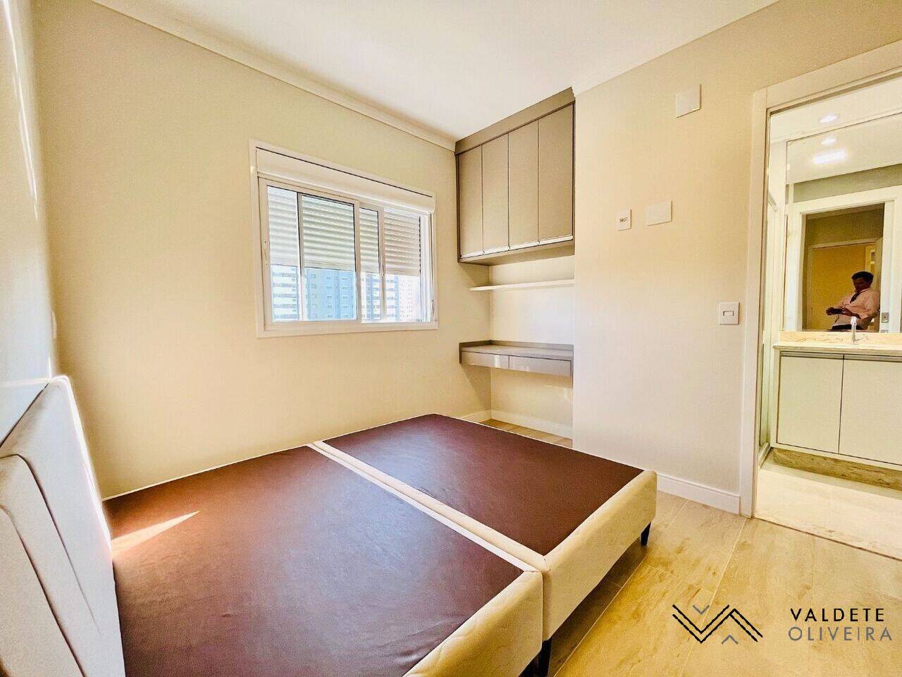 Apartamento à venda com 2 quartos, 55m² - Foto 7