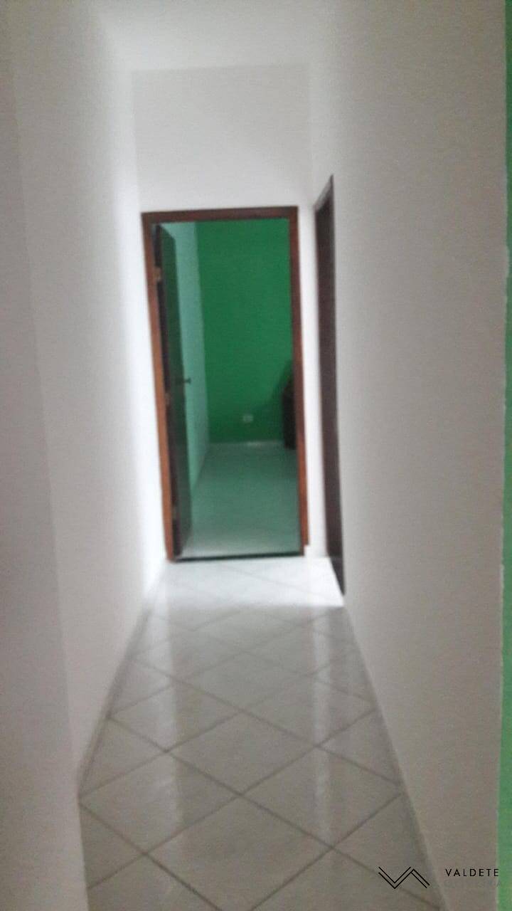 Casa à venda com 4 quartos, 150m² - Foto 14