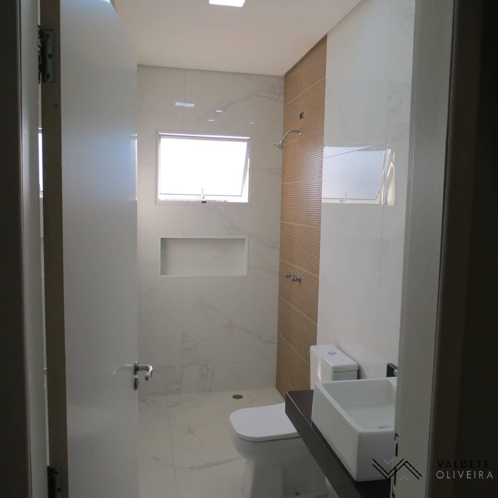 Casa à venda com 3 quartos, 130m² - Foto 8