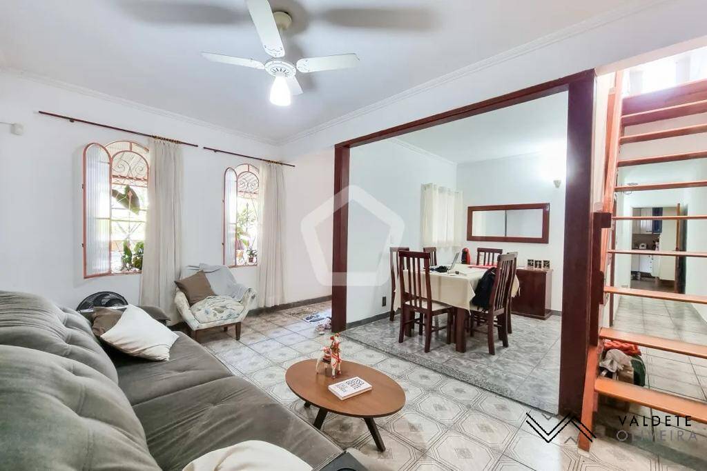 Casa à venda com 3 quartos, 100m² - Foto 7