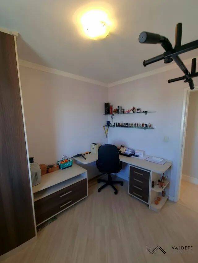 Apartamento à venda com 3 quartos, 77m² - Foto 7