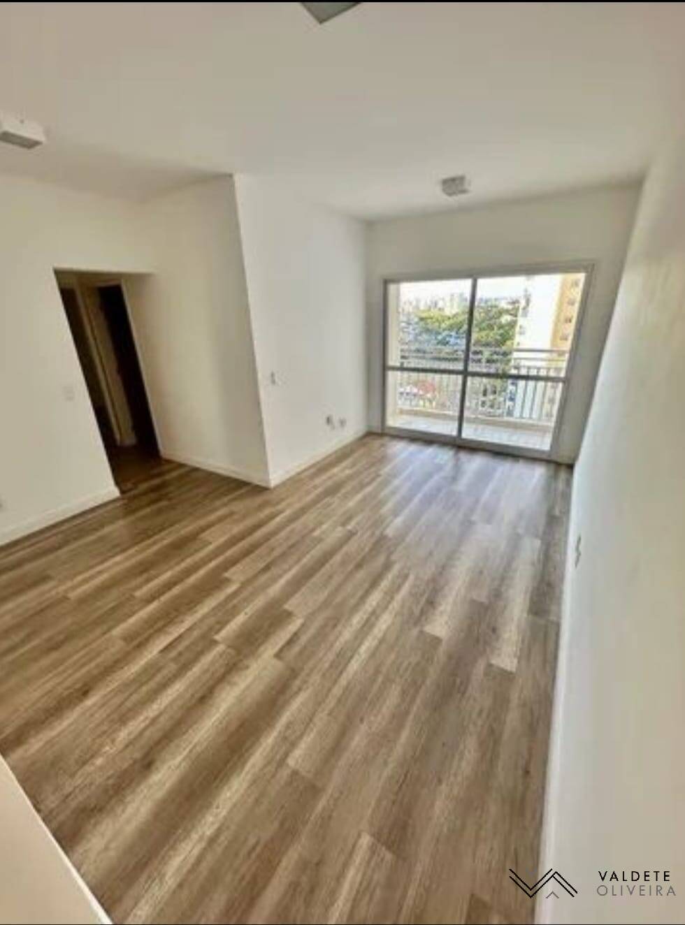 Apartamento à venda com 2 quartos, 68m² - Foto 5